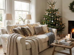 Sedačka v hlavní roli: jak naladit obývák na Vánoce během chvíle