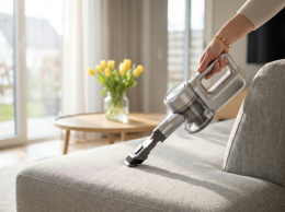 Jarní úklid pod lupou: jak na hloubkové čištění čalounění, které vrátí sedačce život